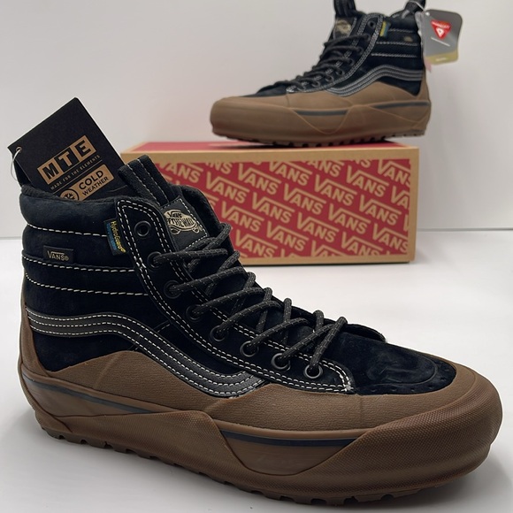 Vans Men’s Sk8-Hi Dip Mte-2
Black/Gum
VN0009QKB9M
Boots Cold Weather Sneakers - Picture 1 of 16